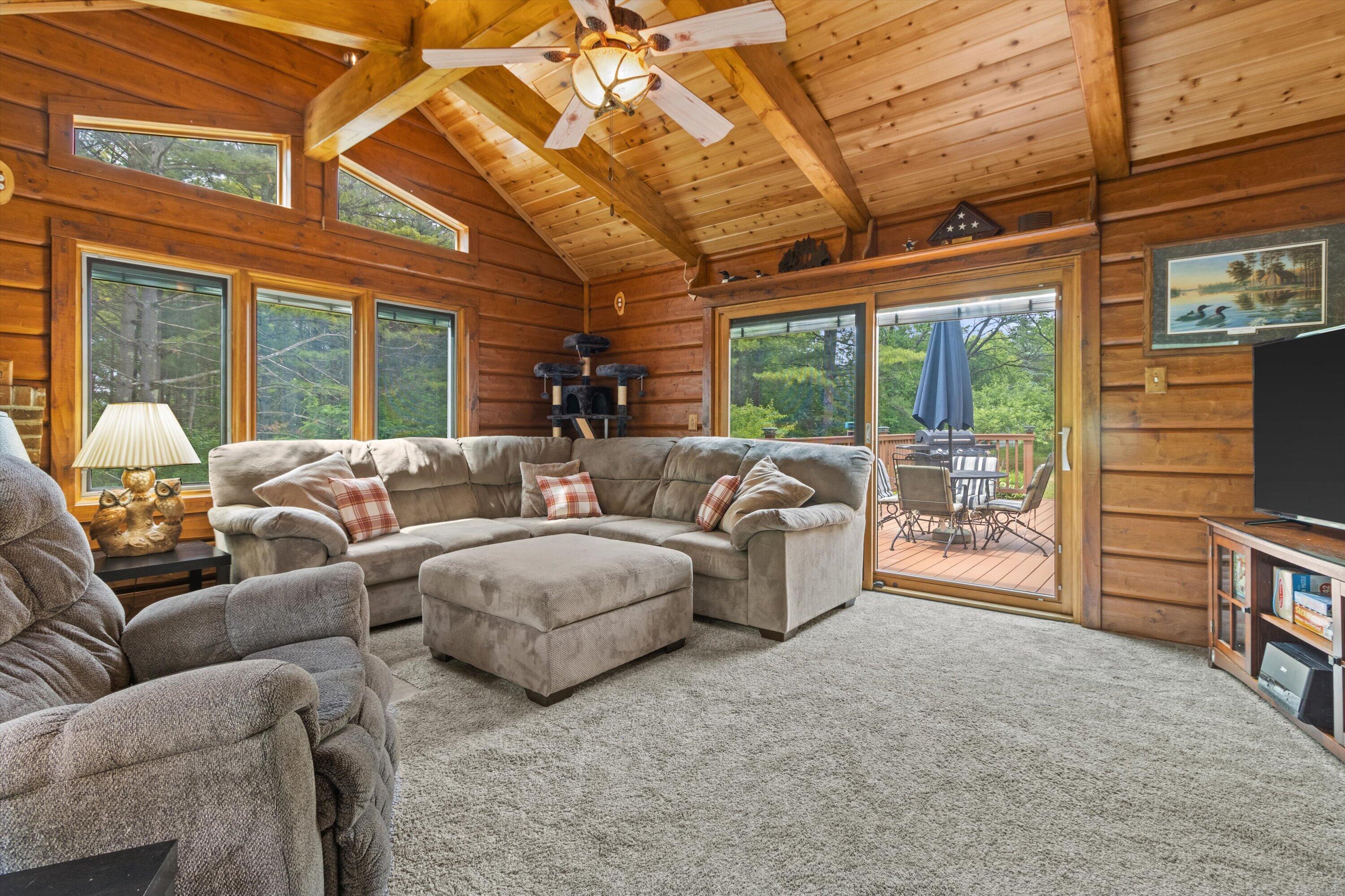 5581 Maple Road West Bend, WI 53095 - Photo 12 of 46 33-IMG_8734
