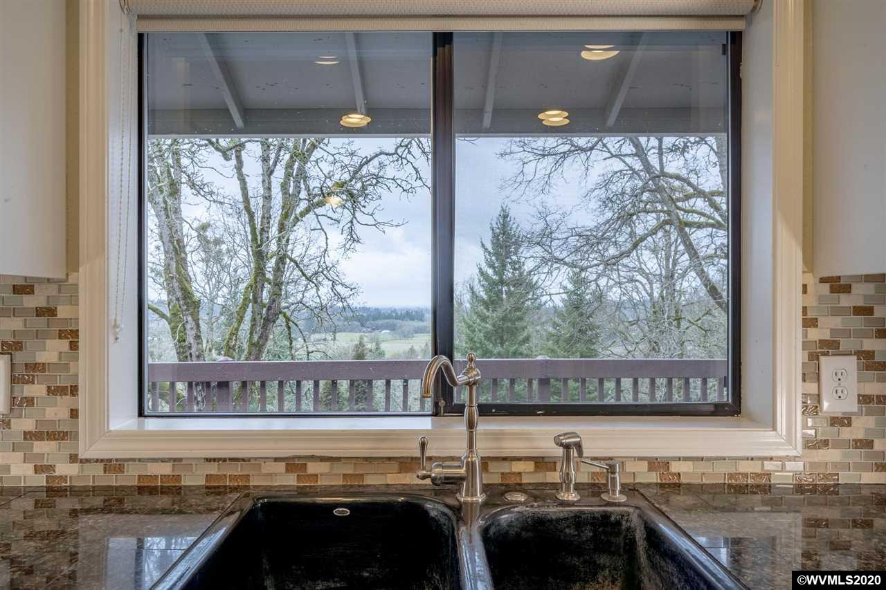 17330 South Callahan Road Molalla, OR 97038 - Photo 11 of 39 Gallery Image 11