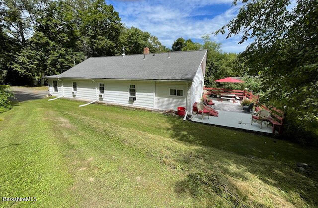 193 South Mountain Road Pittsfield, MA 01201 - Photo 27 of 49 a front view of house with yard and trees