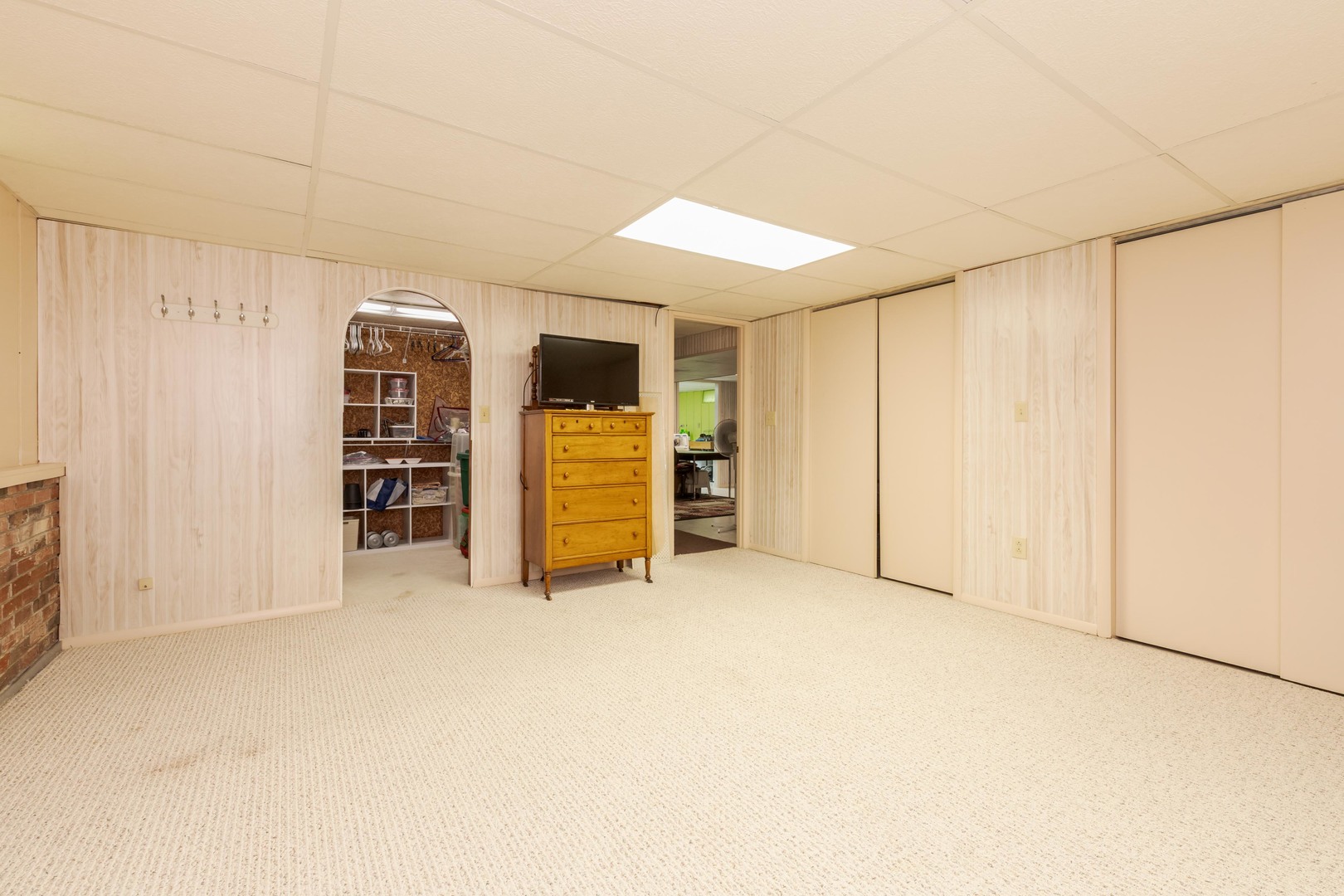 1604 6 Points Road Bloomington, IL 61701 - Photo 33 of 40
