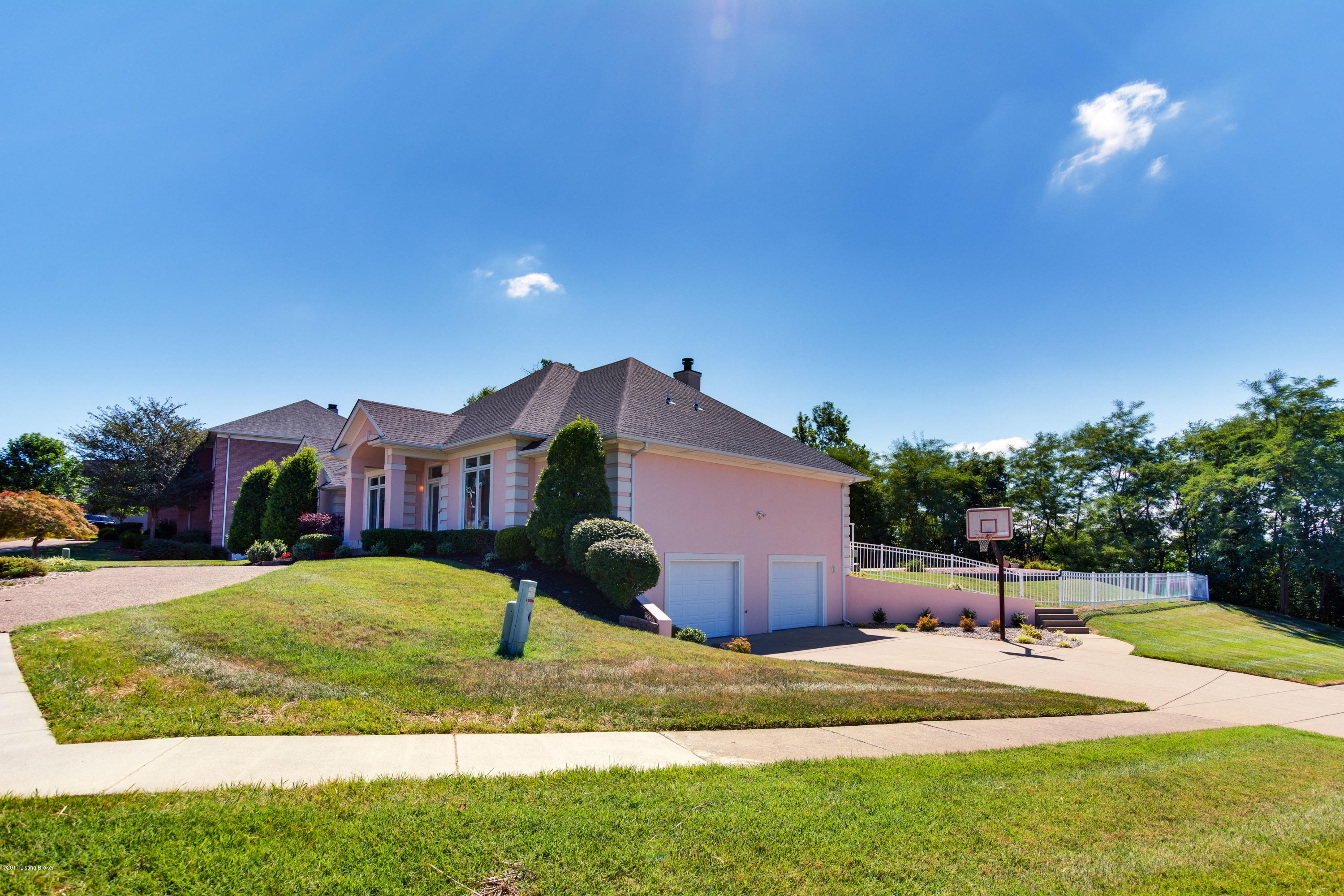1901 Hillcircle Road Louisville, KY 40214 - Photo 5 of 45 1901_Hillcircle_Rd_40214_1040 (1)