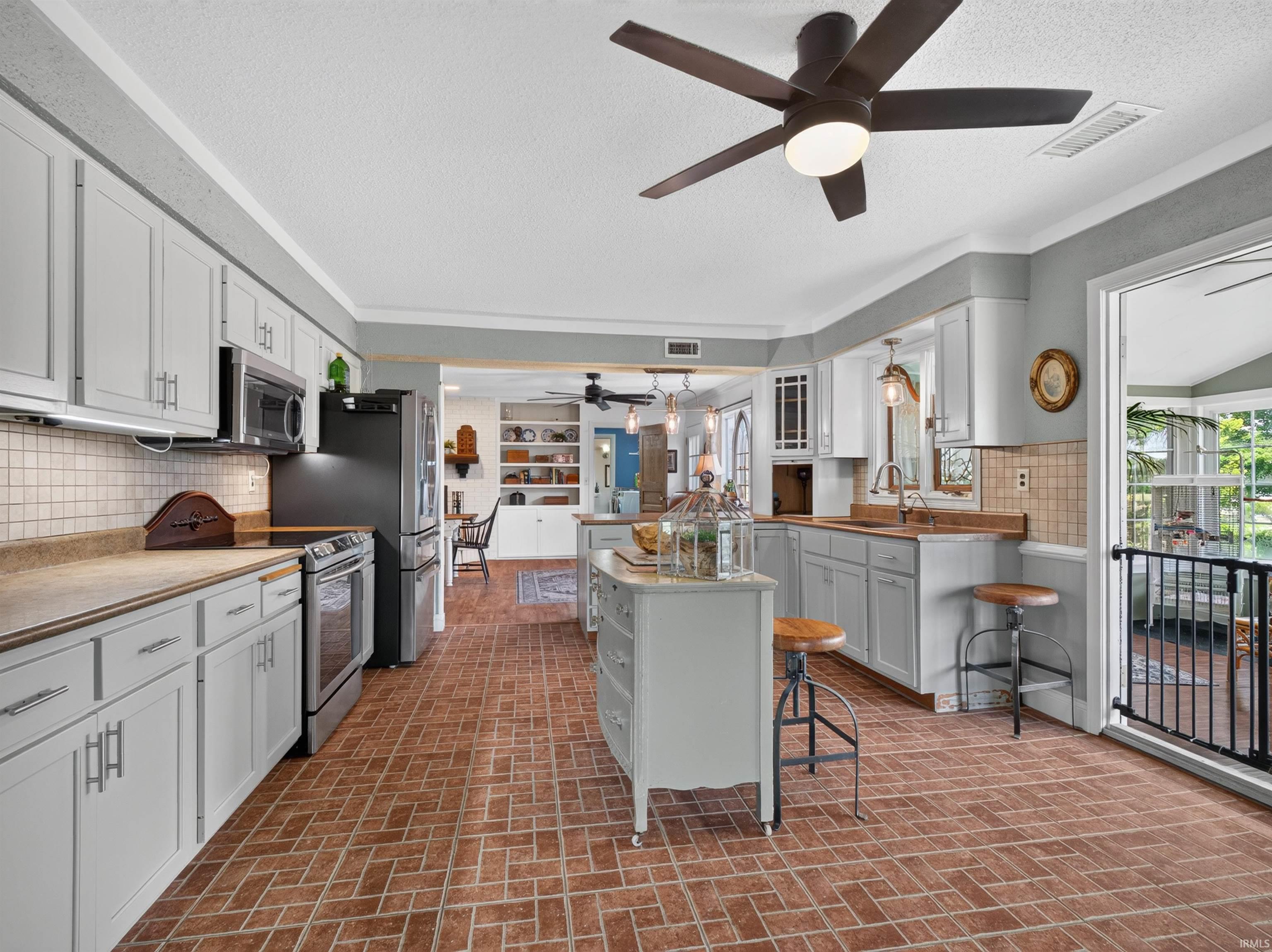 17902 Wappes Road Churubusco, IN 46723 - Photo 27 of 48