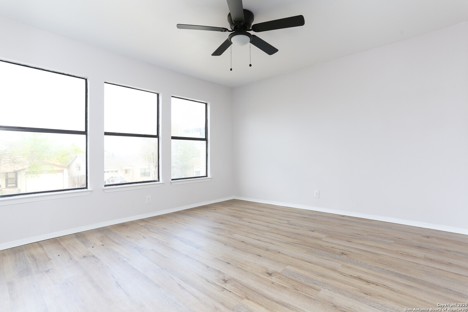 6870 Flaming Ridge Drive Converse, TX 78109 - Photo 11 of 21