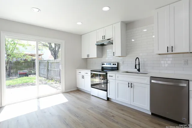 $1,695 | 6870 Flaming Ridge Drive, Converse, TX 78109