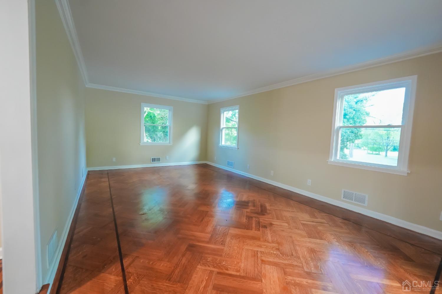 1067 River Road Piscataway, NJ 08854 - Photo 25 of 31 Gallery Image 25
