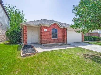 $350,000 | 11916 Hickory Circle, Fort Worth, TX 76244