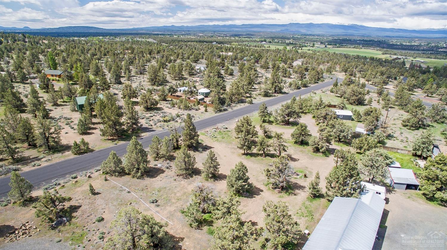 20856 Southwest Gift Road Bend, OR 97703 - Photo 4 of 25 Additional Photo