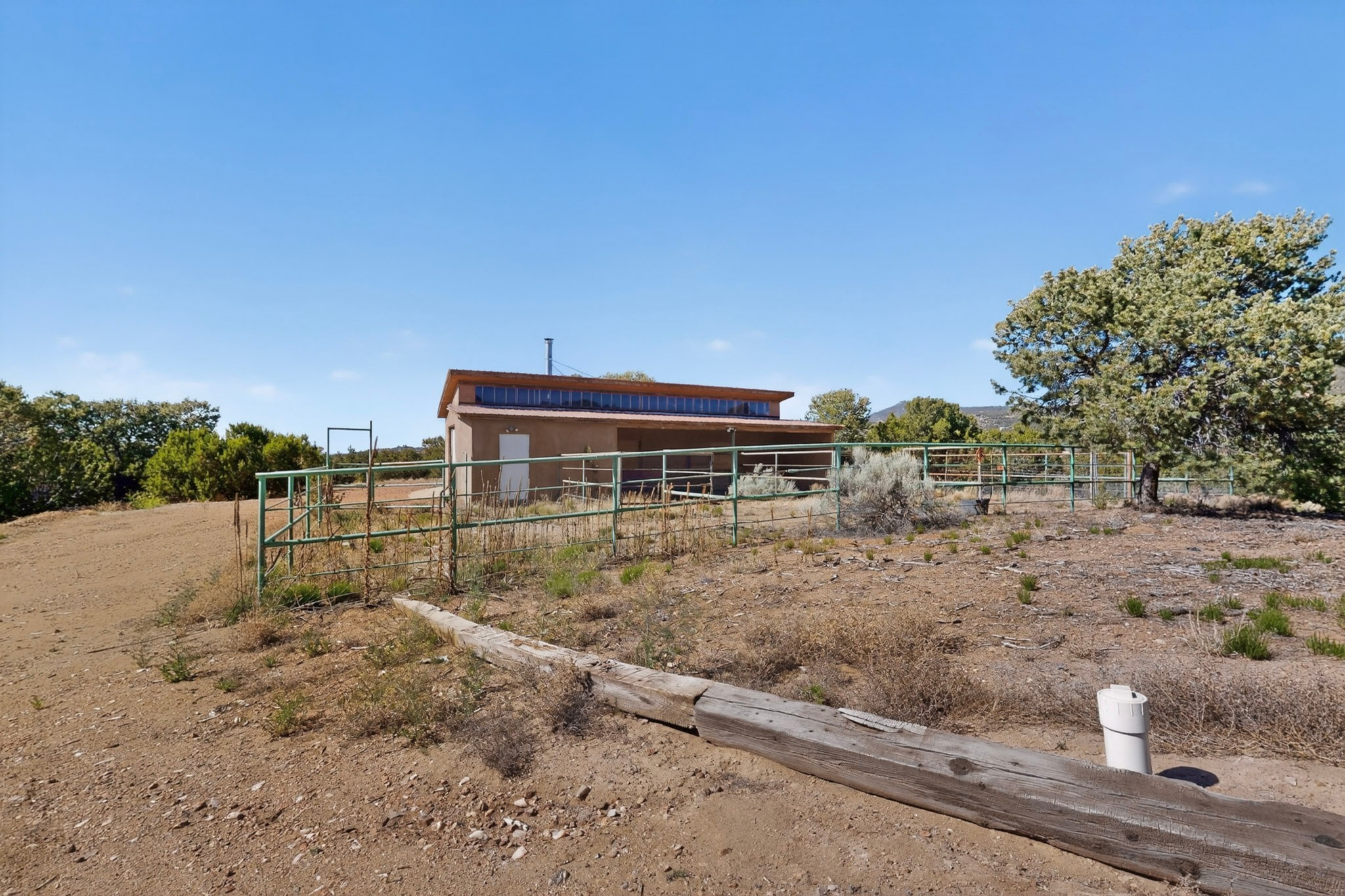2 Toltec Road Santa Fe, NM 87505 - Photo 44 of 49 Workshop/barn