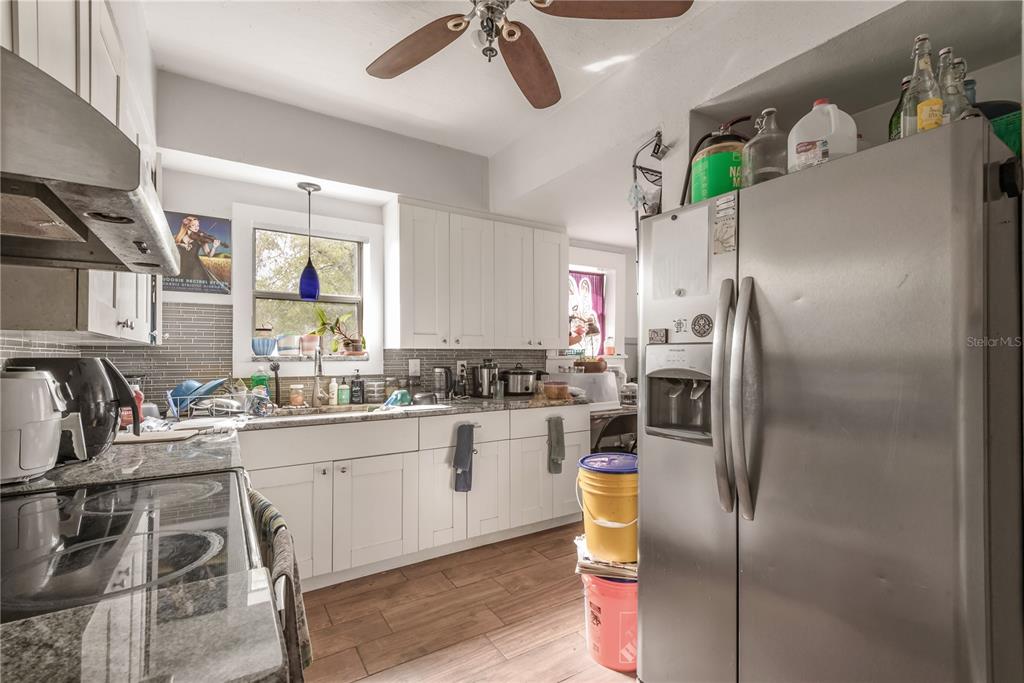 655 Paris Avenue South St. Petersburg, FL 33701 - Photo 7 of 45