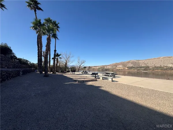 $1,650 | 1611 Highway 95, Unit B, Bullhead City, AZ 86442