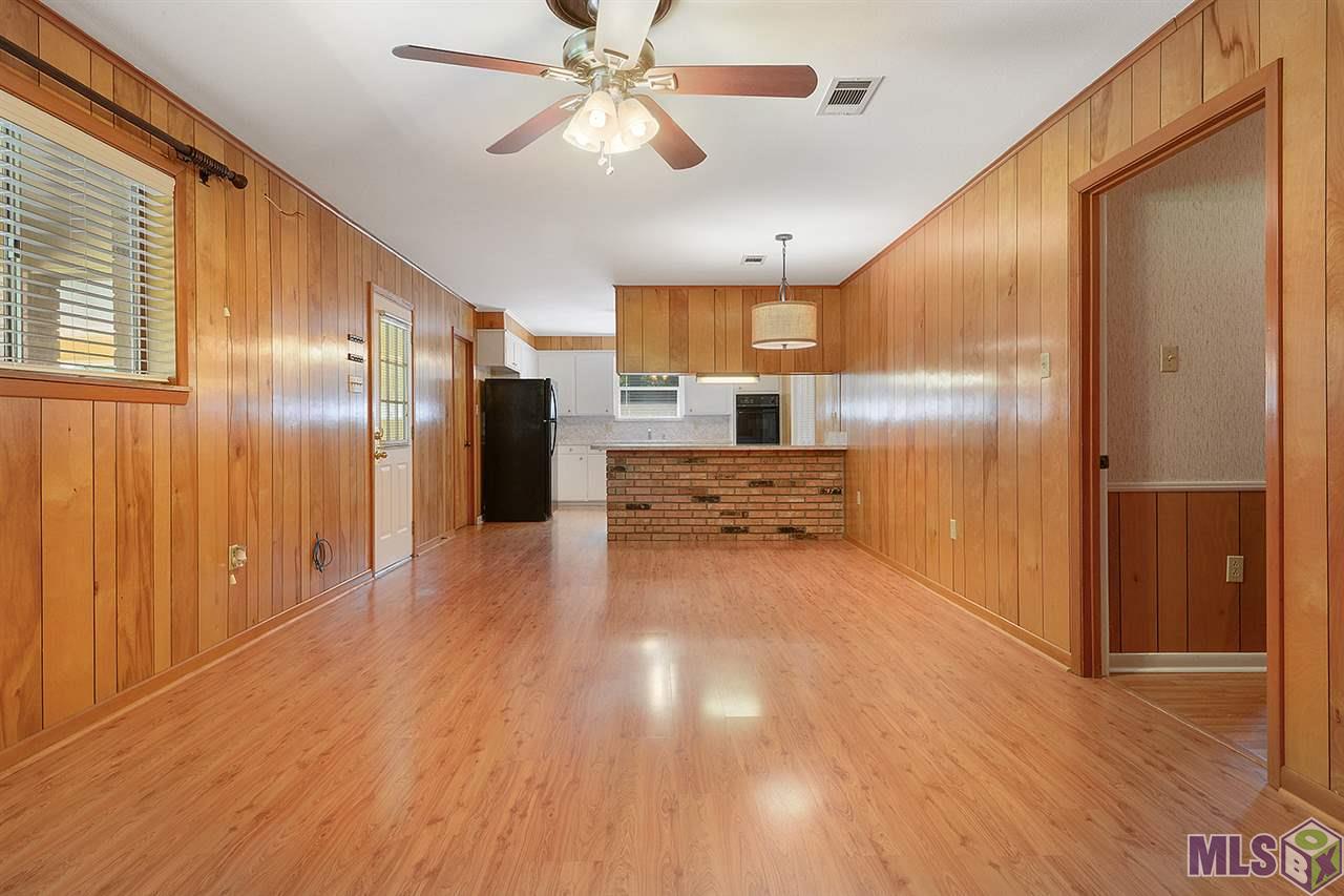 2187 Cedarcrest Avenue Baton Rouge, LA 70816 - Photo 3 of 13 Den