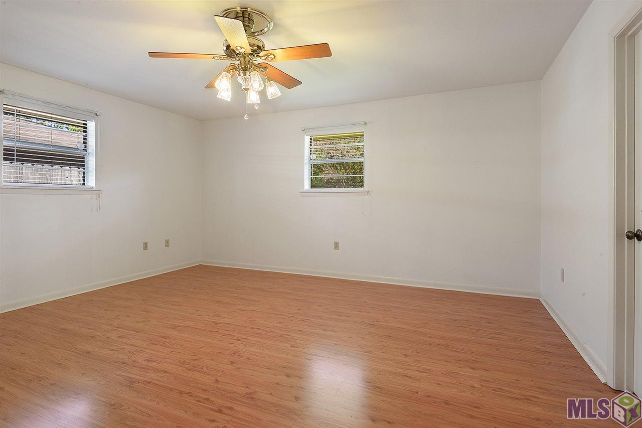2187 Cedarcrest Avenue Baton Rouge, LA 70816 - Photo 7 of 13 Master Bedroom