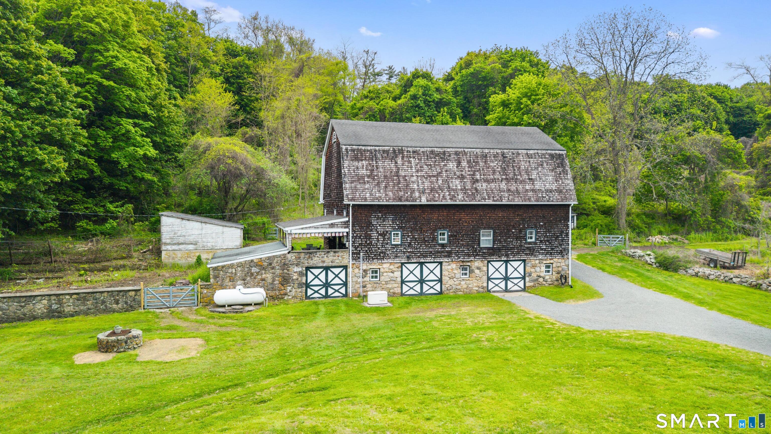 677 North Salem Road Ridgefield, CT 06877 - Photo 5 of 39
