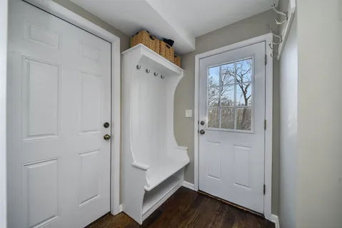 $985,000 | 541 Park Row, Glen Ellyn, IL 60137