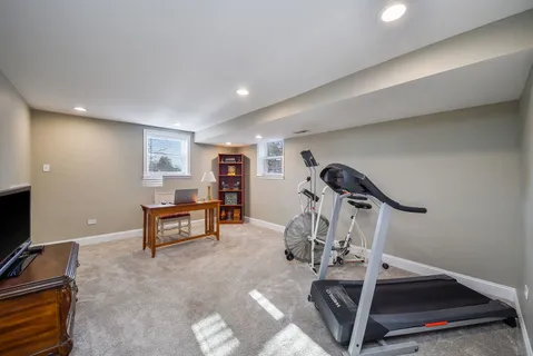 $985,000 | 541 Park Row, Glen Ellyn, IL 60137