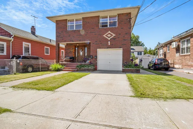 $1,399,999 | 135-06 62nd Road | Queensboro Hill