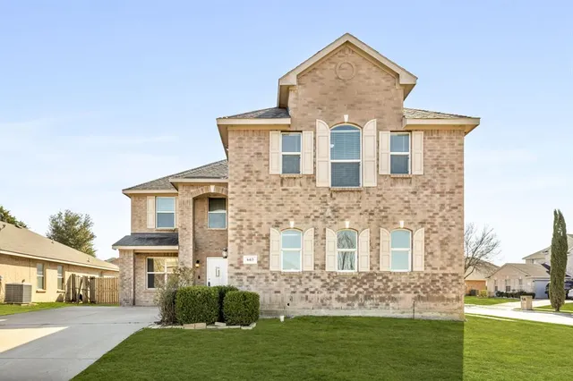 $419,900 | 603 Sotogrande Street, Grand Prairie, TX 75051