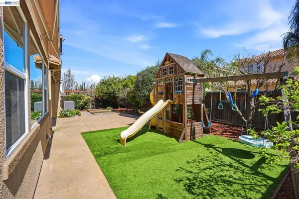 $925,000 | 2610 Brookshire Street, Brentwood, CA 94513