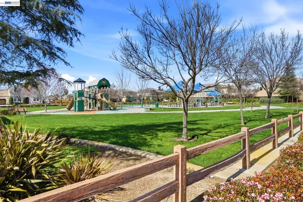 $925,000 | 2610 Brookshire Street, Brentwood, CA 94513