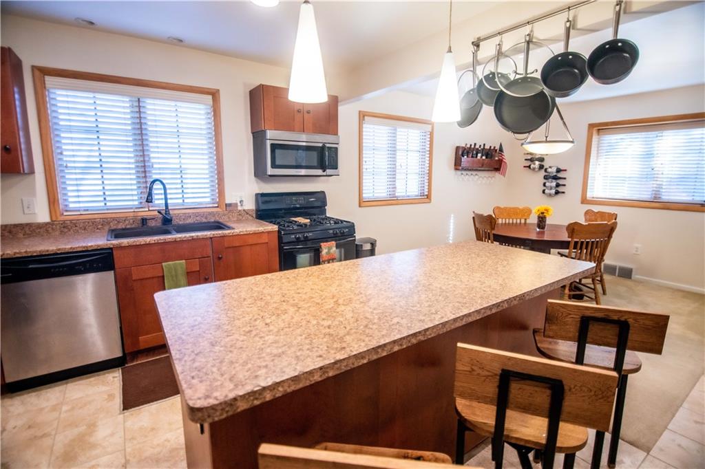 2305 Marbury Road Pittsburgh, PA 15221 - Photo 4 of 23 Gallery Image 4