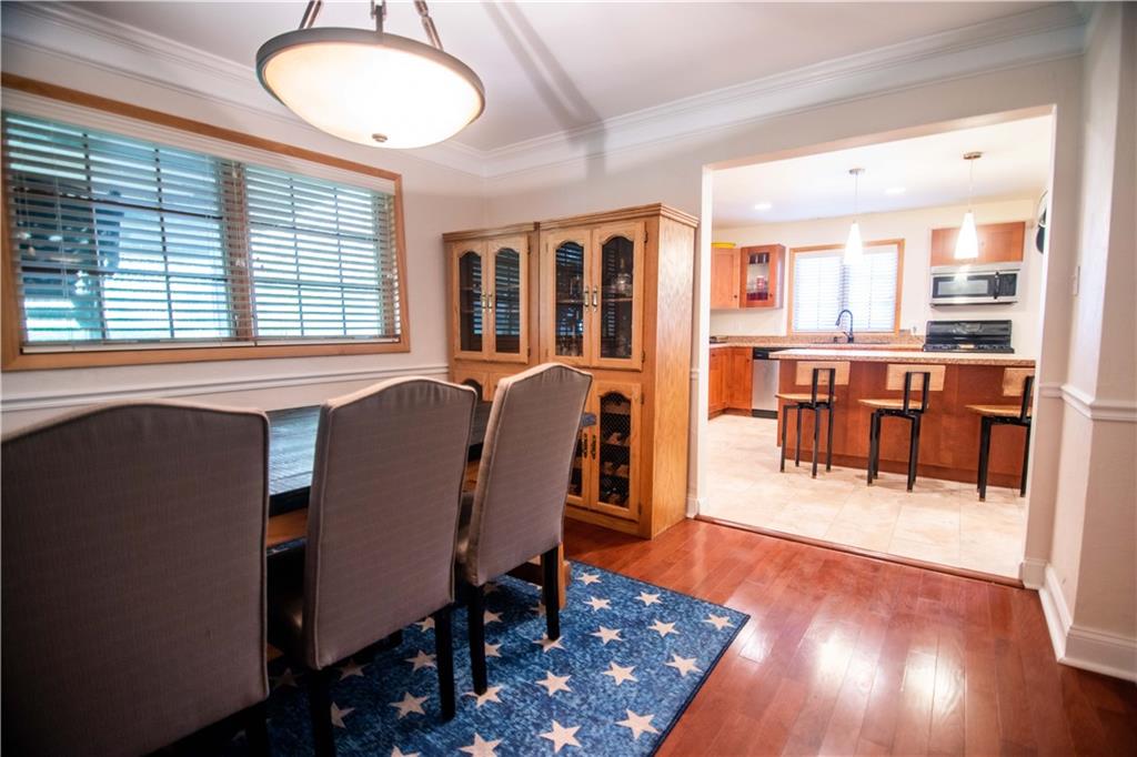 2305 Marbury Road Pittsburgh, PA 15221 - Photo 7 of 23 Gallery Image 7