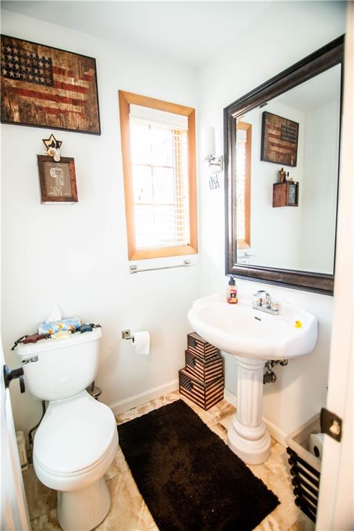 2305 Marbury Road Pittsburgh, PA 15221 - Photo 8 of 23 Gallery Image 8