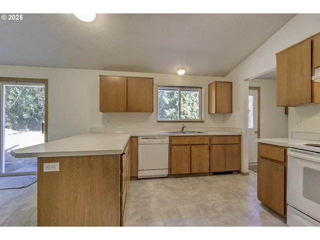 $625,000 | 27810 Northwest Timber Road, Timber, OR 97144