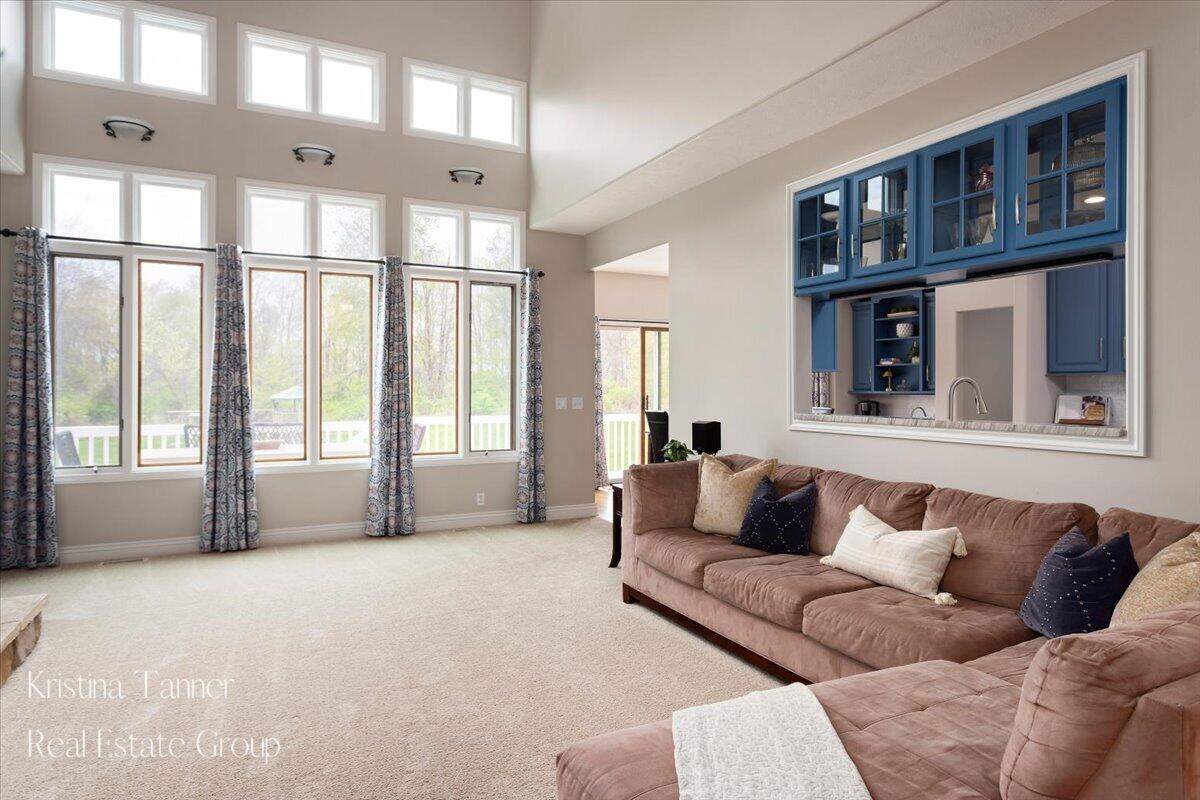 4797 Sunflower Ridge Drive Northeast Ada, MI 49301 - Photo 12 of 65 Living Room