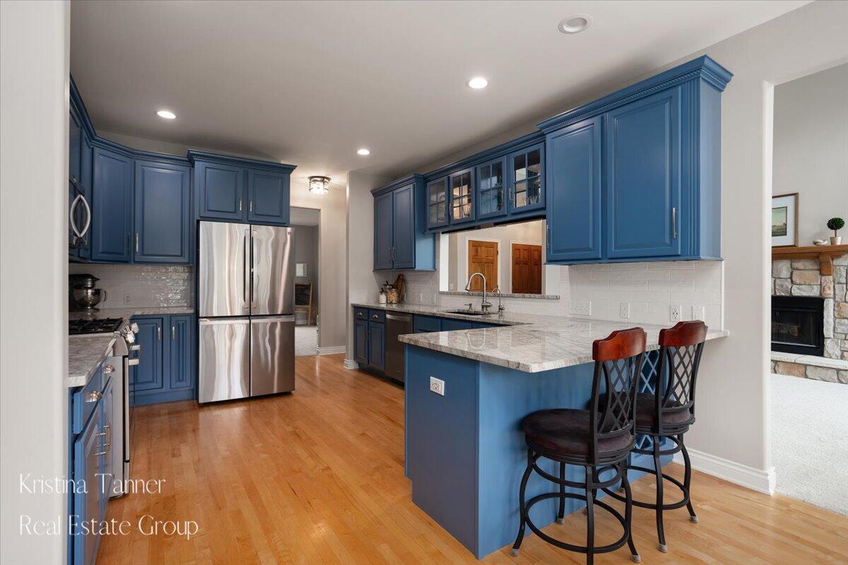 4797 Sunflower Ridge Drive Northeast Ada, MI 49301 - Photo 21 of 65 Kitchen