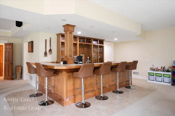 $815,000 | 4797 Sunflower Ridge Drive Northeast, Ada, MI 49301