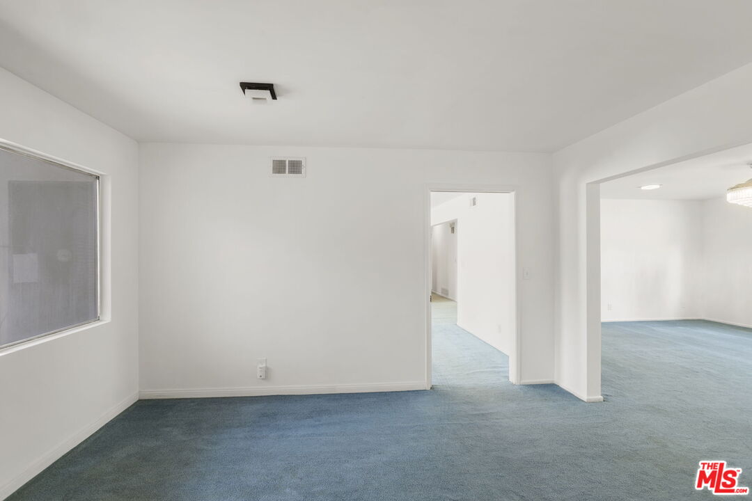 5279 Falkirk Avenue Riverside, CA 92506 - Photo 20 of 44 a view of an empty room