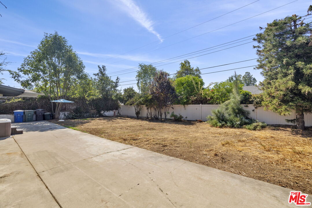 5279 Falkirk Avenue Riverside, CA 92506 - Photo 29 of 44 a backyard of a house with plants and trees