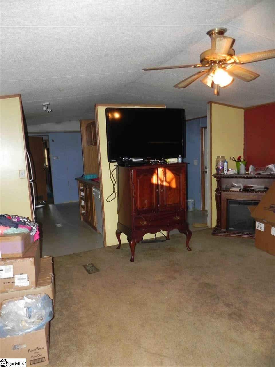 220 Parris Road Cowpens, SC 29330 - Photo 4 of 29