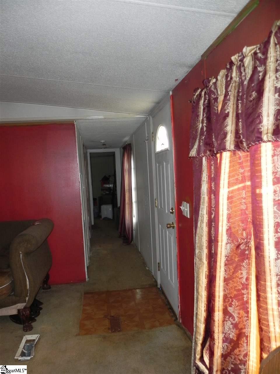 220 Parris Road Cowpens, SC 29330 - Photo 7 of 29