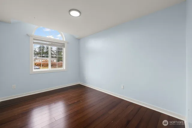 $2,700 | 16303 121st Avenue East, Puyallup, WA 98374