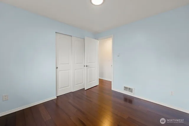 $2,700 | 16303 121st Avenue East, Puyallup, WA 98374