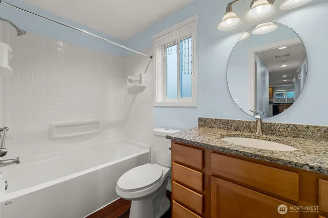 $2,700 | 16303 121st Avenue East, Puyallup, WA 98374