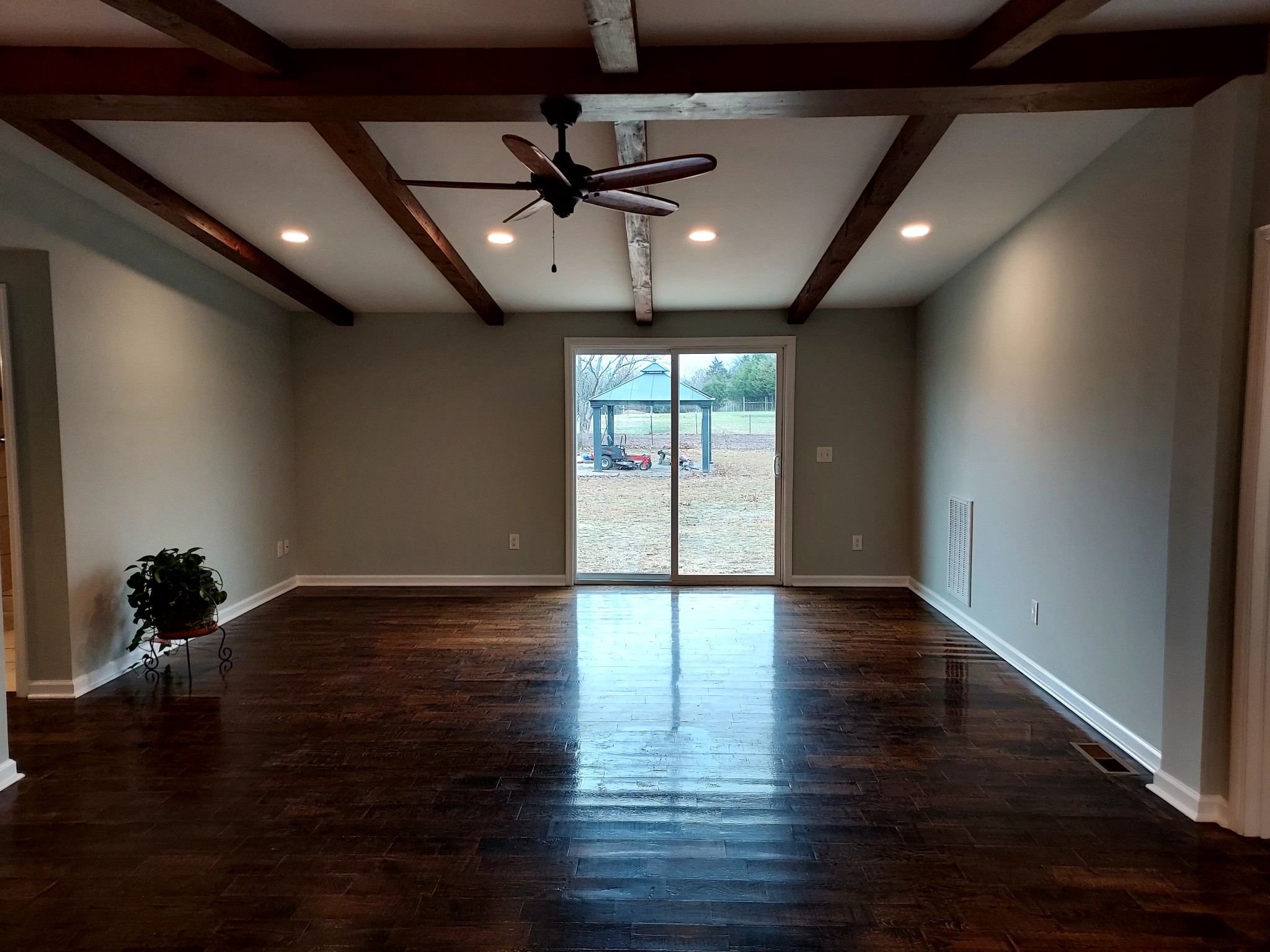 442 Sims Spring Road Shelbyville, TN 37160 - Photo 2 of 21 Gallery Image 2