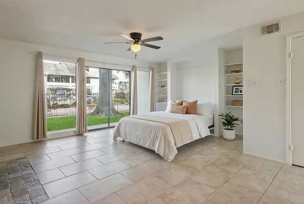 $90,000 | 14777 Wunderlich Drive, Unit 1007, Houston, TX 77069