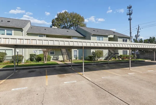 $90,000 | 14777 Wunderlich Drive, Unit 1007, Houston, TX 77069