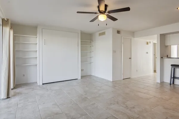 $90,000 | 14777 Wunderlich Drive, Unit 1007, Houston, TX 77069