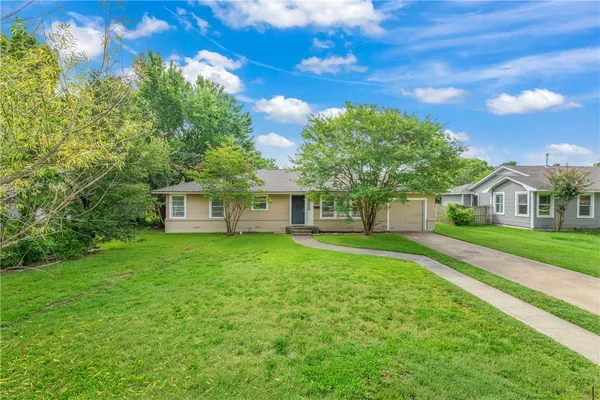 $240,000 | 1103 Edgewood Drive, Bryan, TX 77802