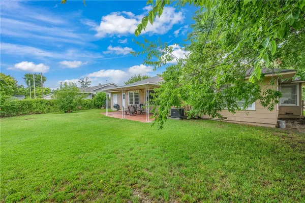 $240,000 | 1103 Edgewood Drive, Bryan, TX 77802