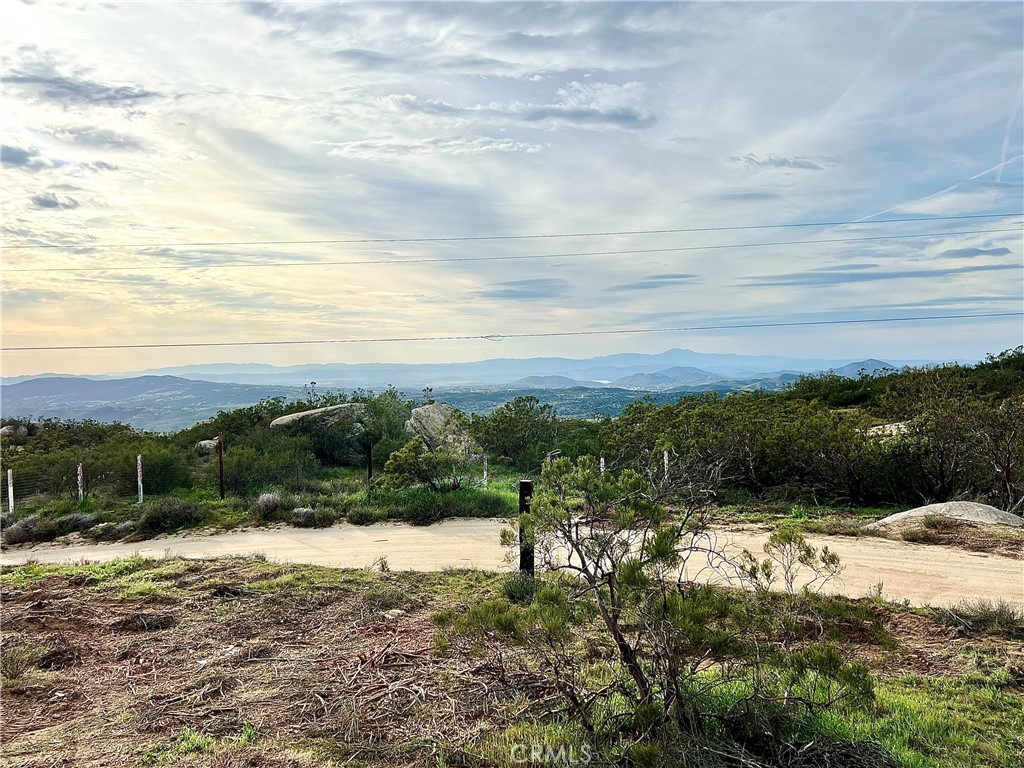1 Overton Road Hemet, CA 92544 - Photo 7 of 21 Temecula Valley and Lake Skinner