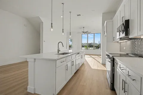 $499,000 | 13351 Goodland Street, Unit 208, Farmers Branch, TX 75234