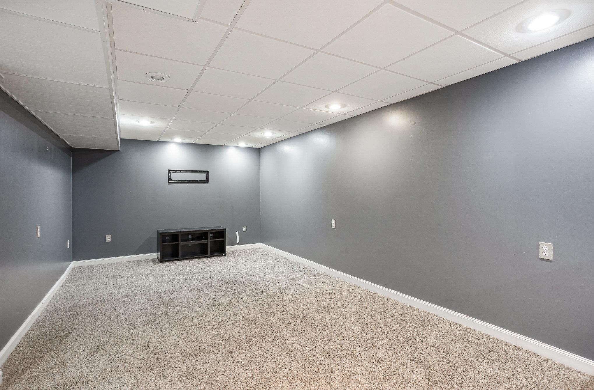 3216 Fuller Drive Midland, MI 48642 - Photo 19 of 26 Gallery Image 19