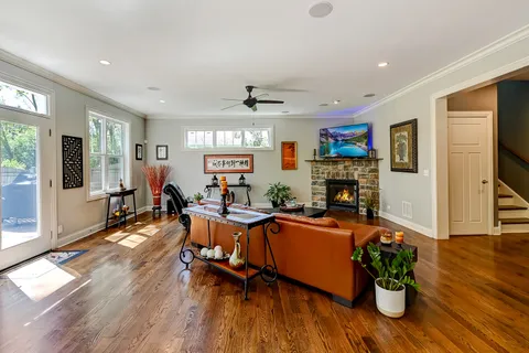 $1,299,000 | 5607 Hillcrest Road, Downers Grove, IL 60516