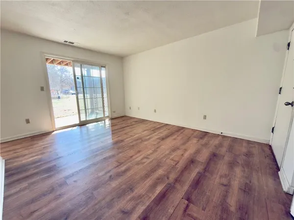 $84,900 | 255 North Michigan Street, Unit 1156, Lawrence, KS 66044