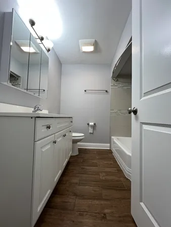 $1,650 | 1220 Carol Street, Unit 2B, Park Ridge, IL 60068