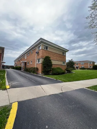 $1,650 | 1220 Carol Street, Unit 2B, Park Ridge, IL 60068